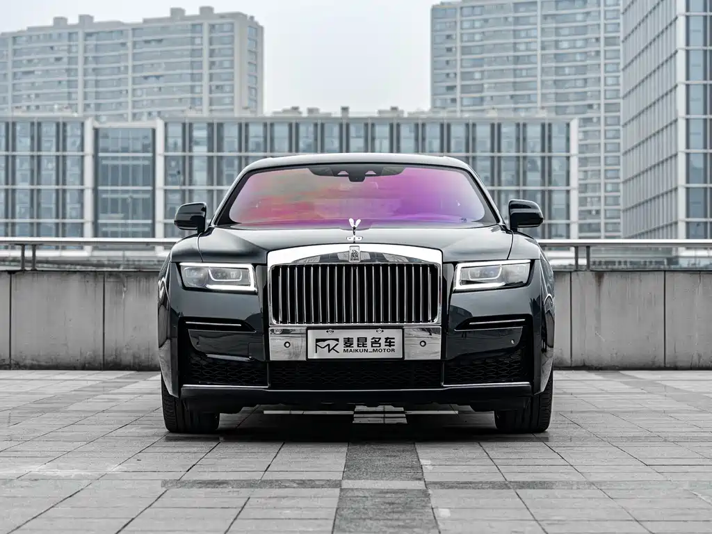 Ghost 2021 6.7T long wheelbase version купить на сайте DeffCars