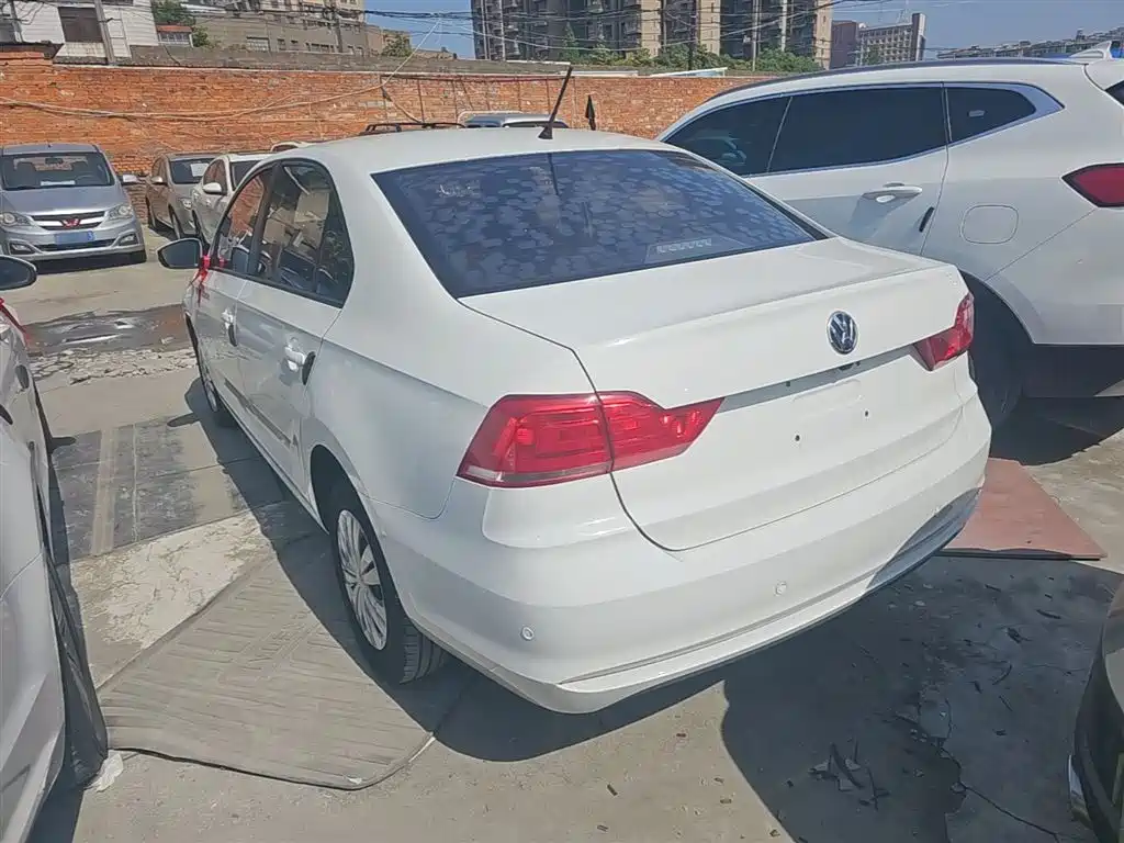 Santana 2019 1.5L automatic fashion version National VI купить на сайте DeffCars