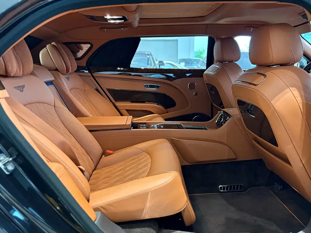 Mulsanne 2017 6.8T long wheelbase version купить на сайте DeffCars