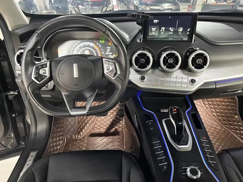 Wei brand VV7 2019 upgraded model 2.0T super luxury model national V купить на сайте DeffCars