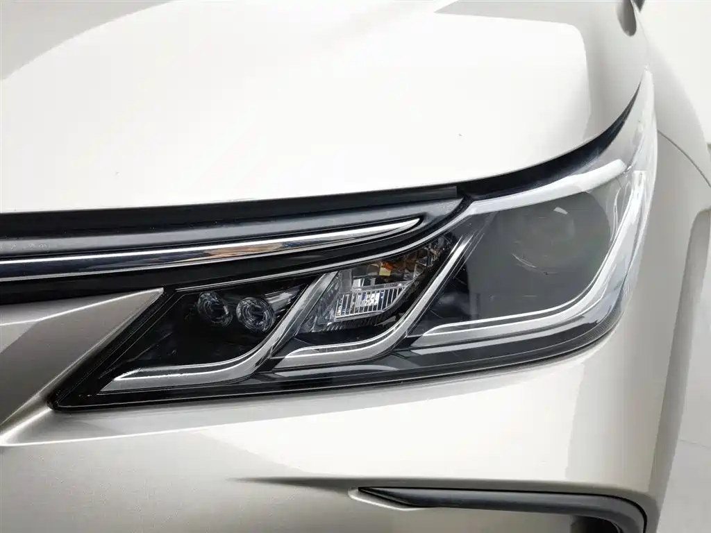 Corolla 2021 1.2T S-CVT Elite PLUS Edition купить на сайте DeffCars