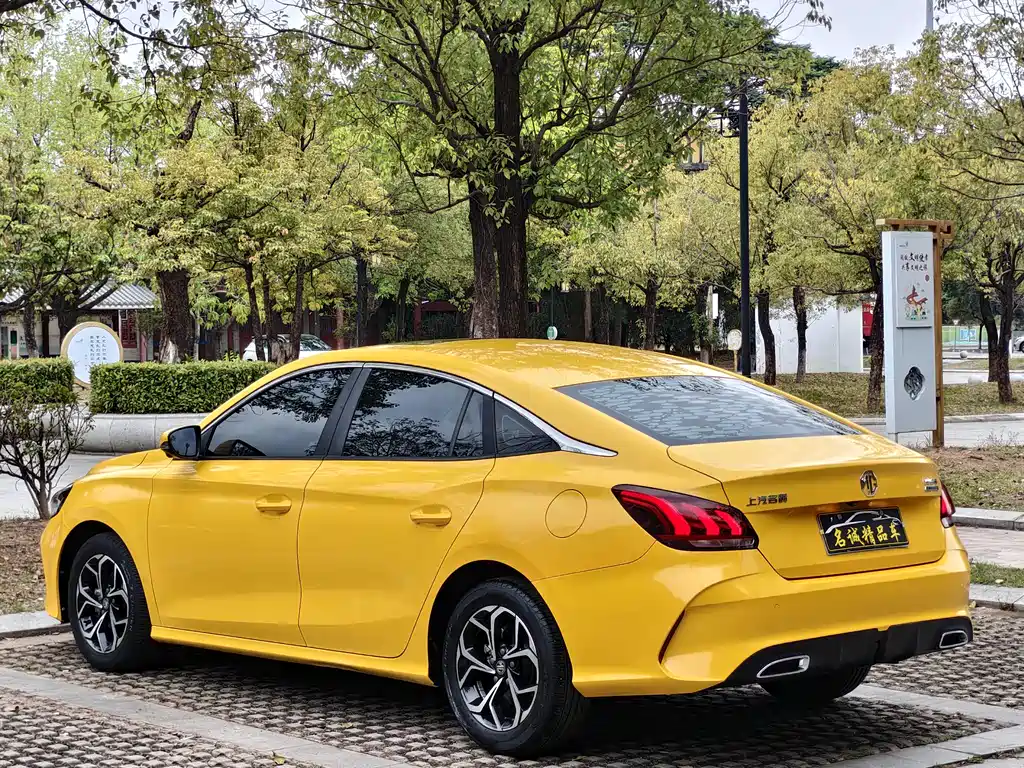 MG5 2021 180DVVT CVT Youth Deluxe Edition купить на сайте DeffCars