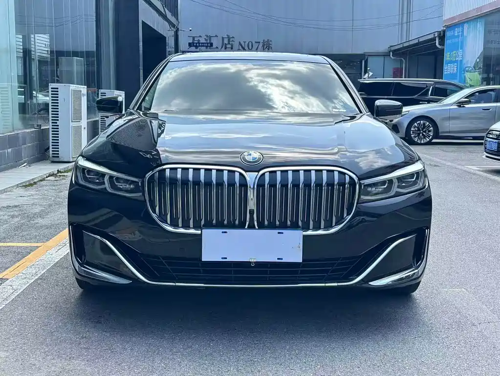 BMW 7 Series 2019 730Li Luxury Package купить на сайте DeffCars