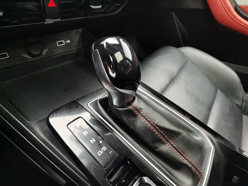 MG5 2022 180DVVT CVT Youth Deluxe Edition купить на сайте DeffCars