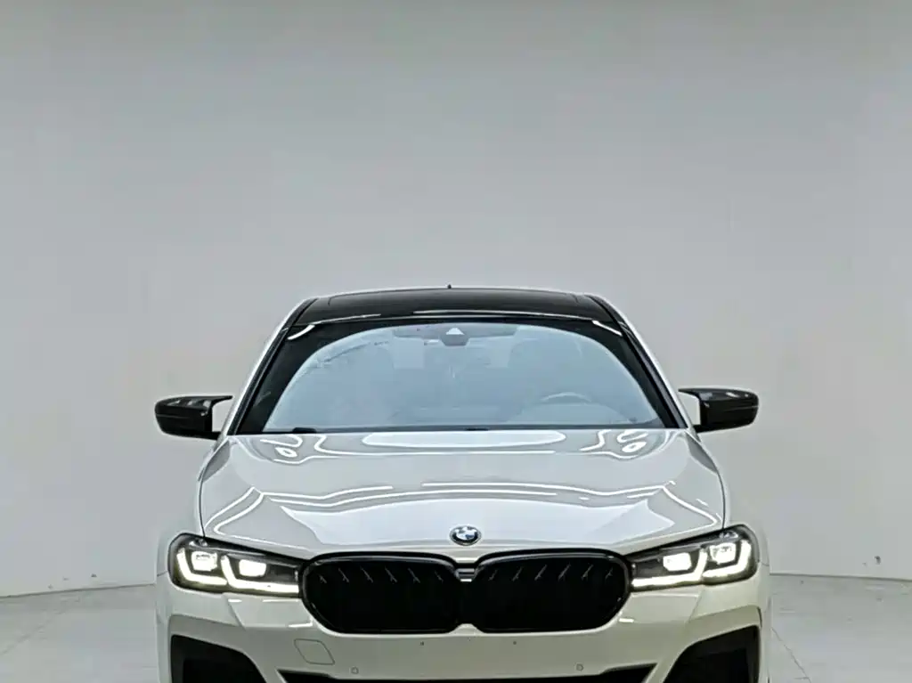 BMW 5 Series 2021 530Li Leading M Sports Package купить на сайте DeffCars