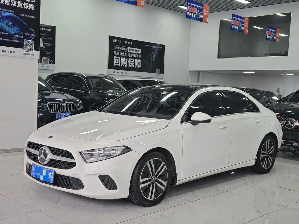 Mercedes-Benz A-Class 2020 facelift A 180 L sports sedan купить на сайте DeffCars