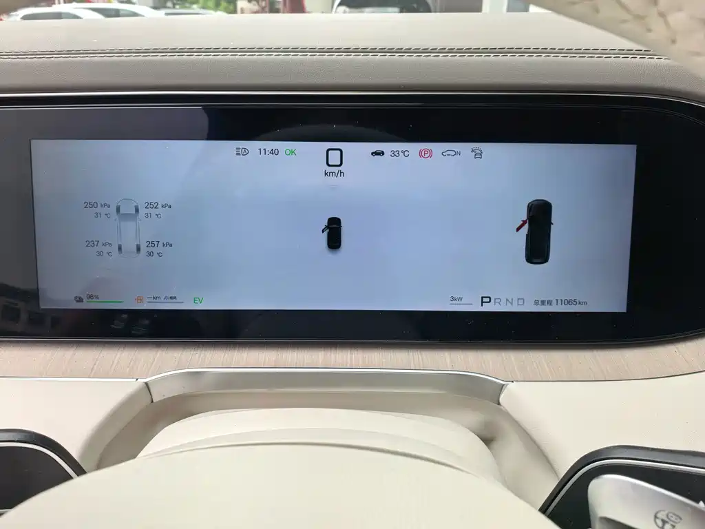 Denza N8L 2025 flagship model купить на сайте DeffCars