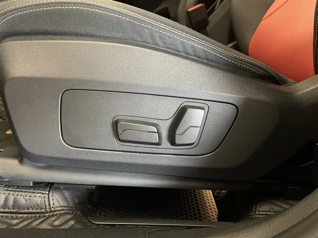 BMW X1 2023 sDrive25Li M Sports Package купить на сайте DeffCars