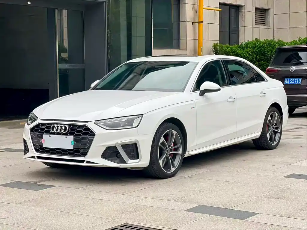 Audi A4L 2022 40 TFSI Fashionable and Dynamic купить на сайте DeffCars
