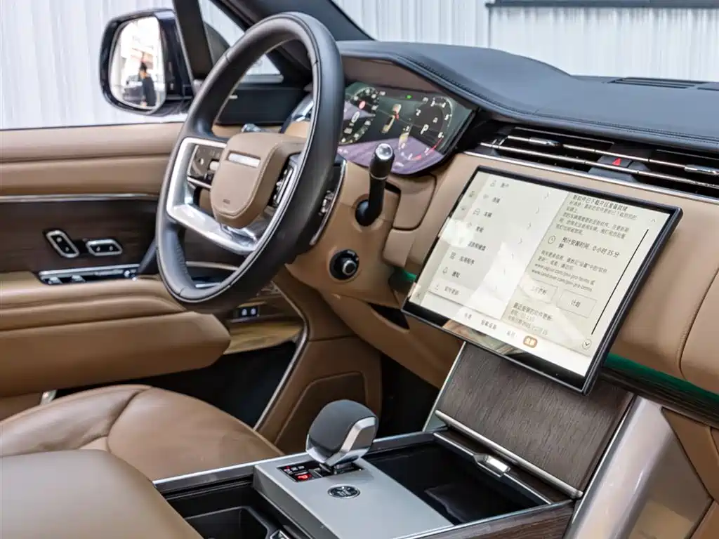 Range Rover 2025 3.0 L6 400PS Extended Edition купить на сайте DeffCars