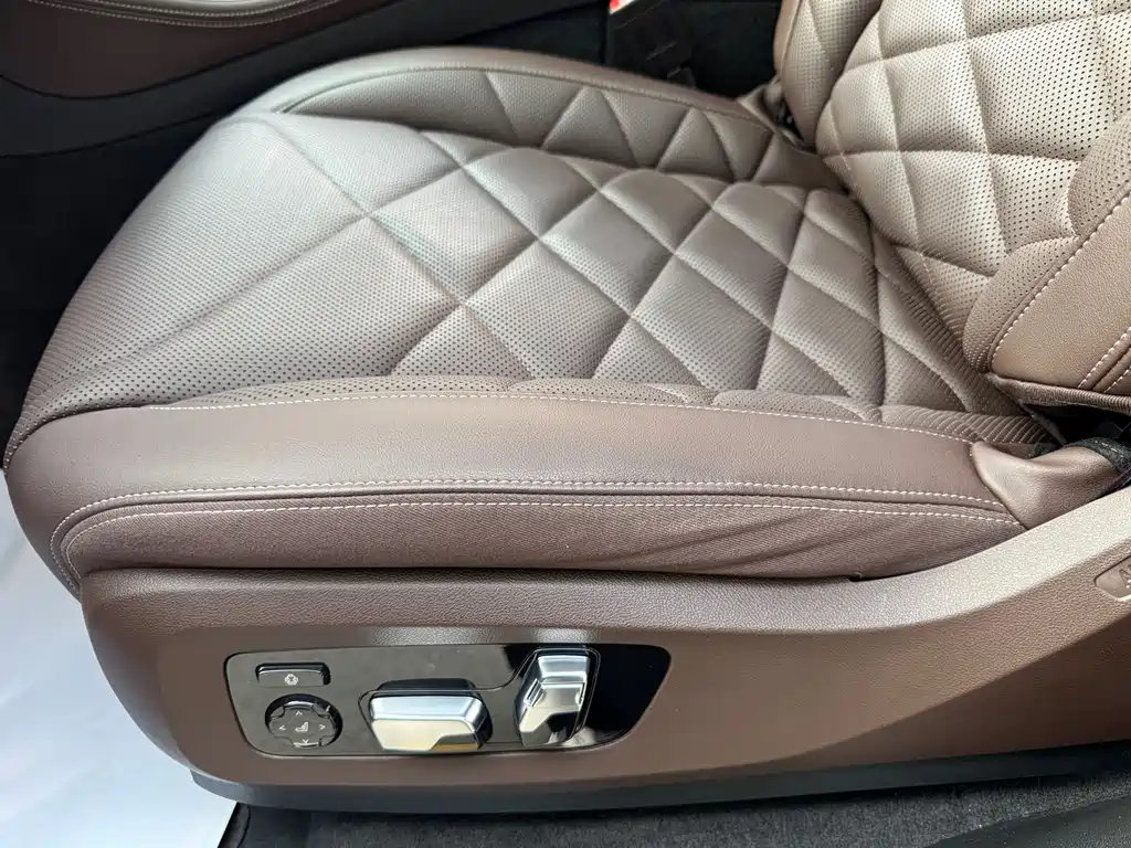 BMW X5 2023 xDrive 40Li M Sports Night Package купить на сайте DeffCars