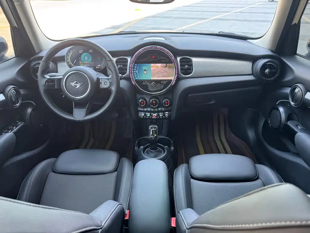 MINI 2023 1.5T COOPER Artist Five-Door Edition купить на сайте DeffCars