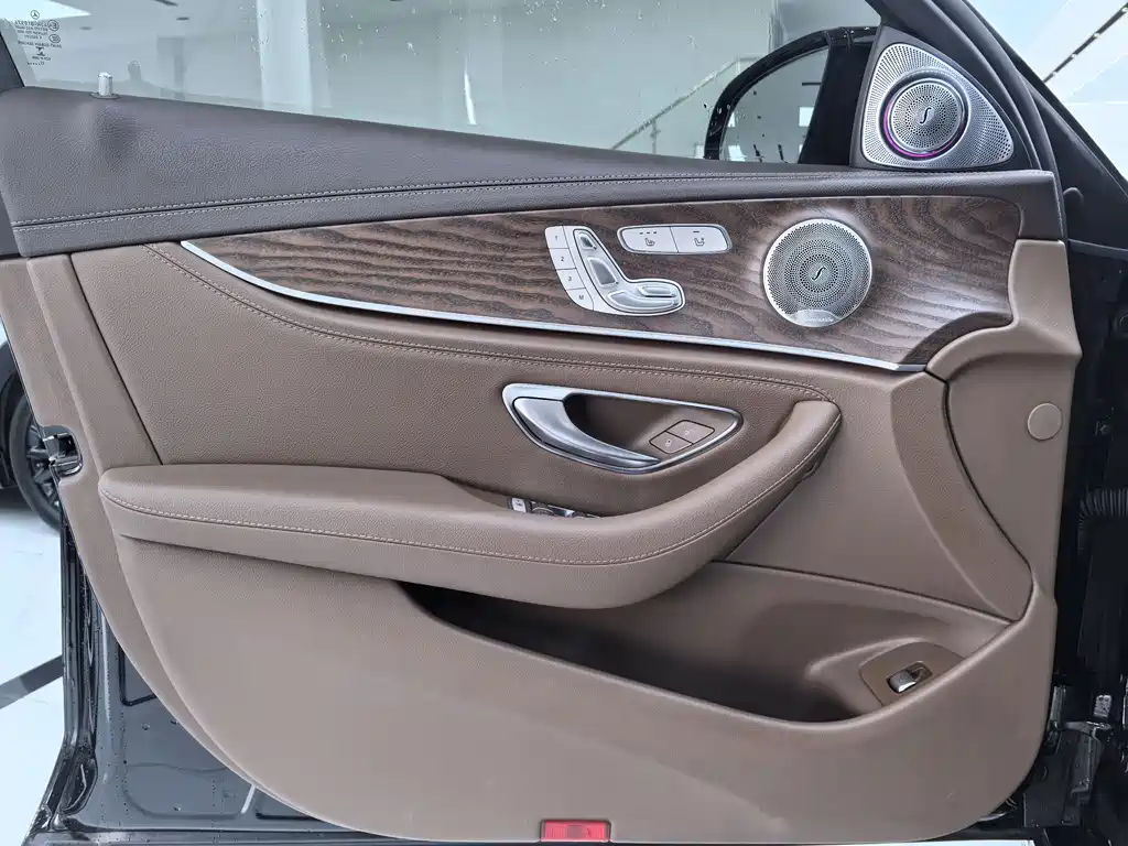 Mercedes-Benz E-Class 2023 E 300 L Fashion купить на сайте DeffCars