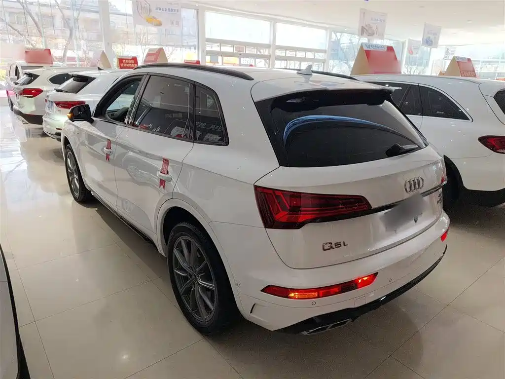 Audi Q5L 2022 facelift 40T luxury and dynamic model купить на сайте DeffCars