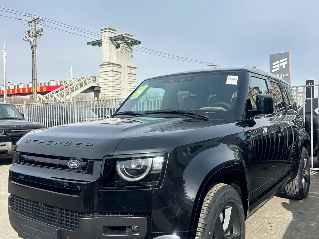 Land Rover Defender 2026 110 3.0T P400 X-Dynamic HSE купить на сайте DeffCars