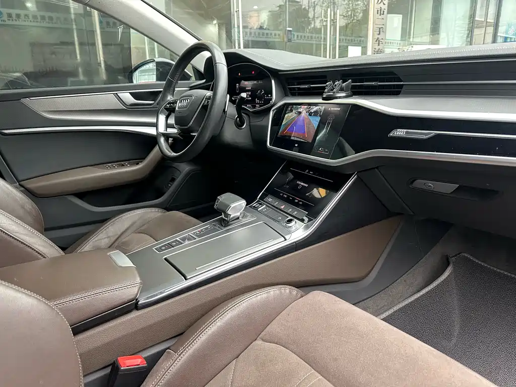 Audi A7L 2024 45TFSI S-line Dream Building Liquid Crystal Package купить на сайте DeffCars