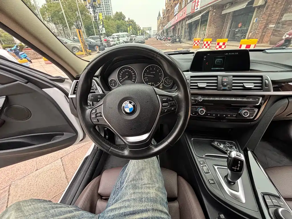 BMW 3 Series 2018 320Li Fashion Model купить на сайте DeffCars