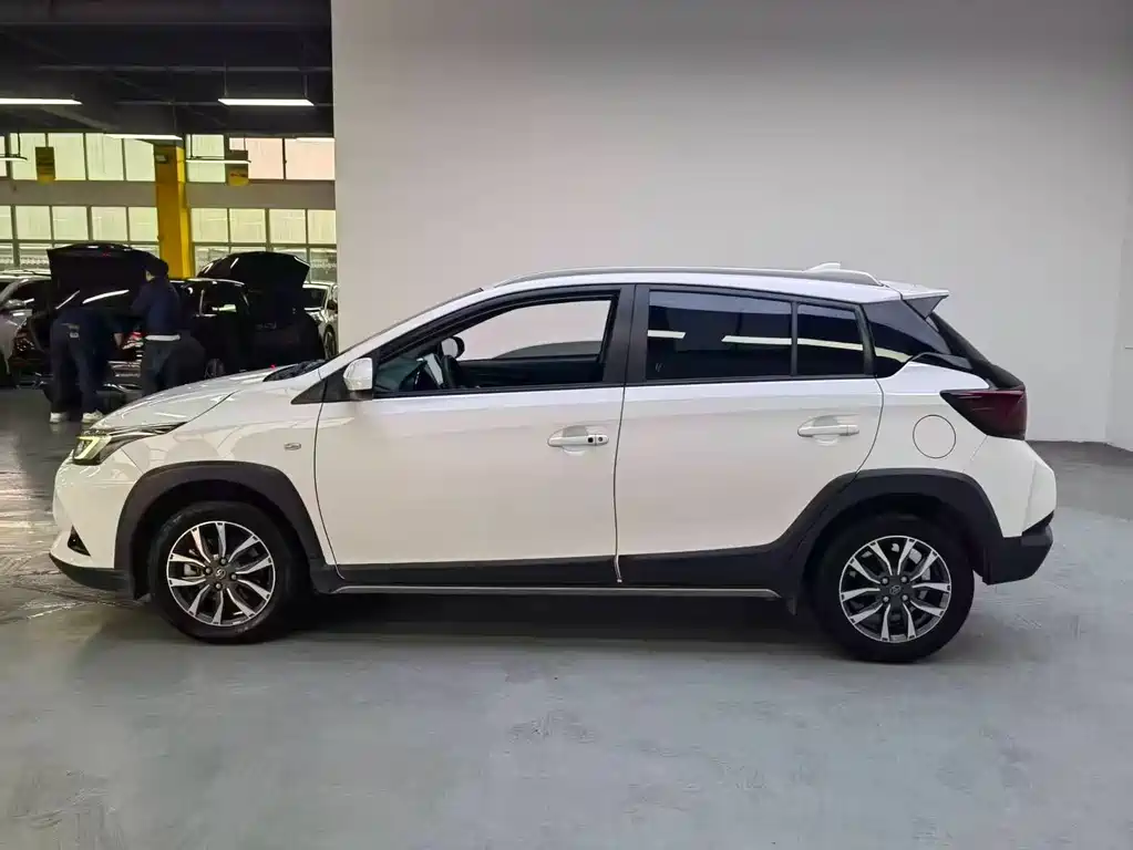 YARiS L Zhixuan 2022 Zhixuan X 1.5L CVT luxury PLUS version купить на сайте DeffCars