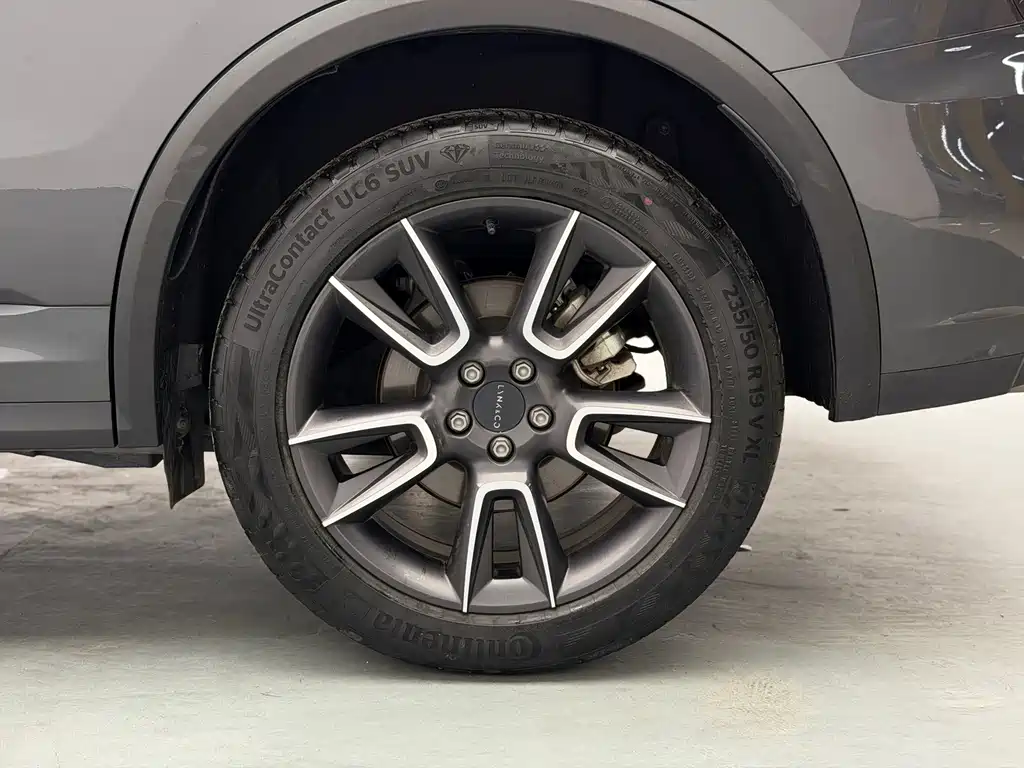 Lynk & Co 01 2023 2.0TD 2WD Pro купить на сайте DeffCars