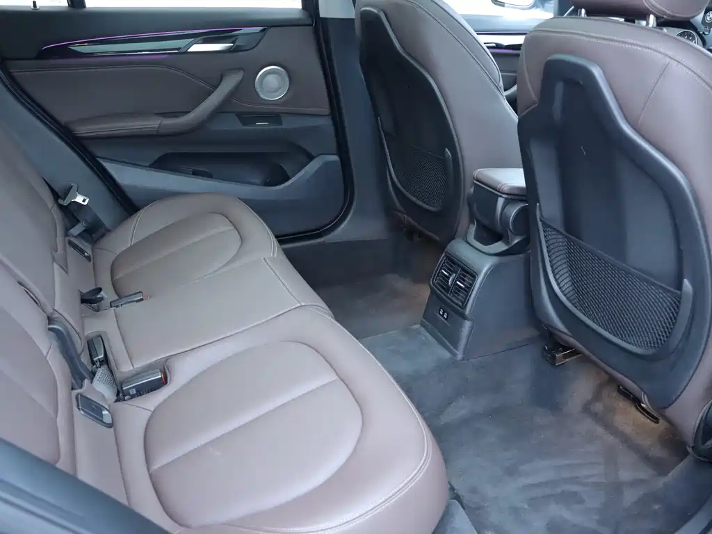 BMW X1 2021 sDrive20Li Exclusive Model купить на сайте DeffCars