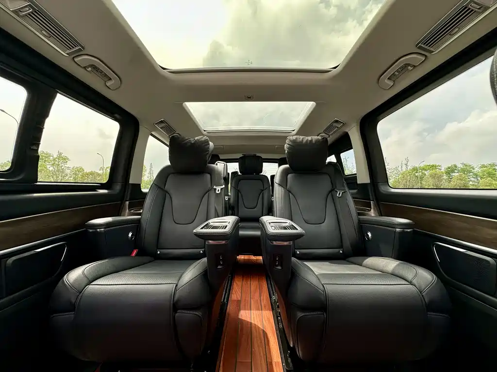 Mercedes-Benz V-Class 2021 V 260 Premium Edition купить на сайте DeffCars