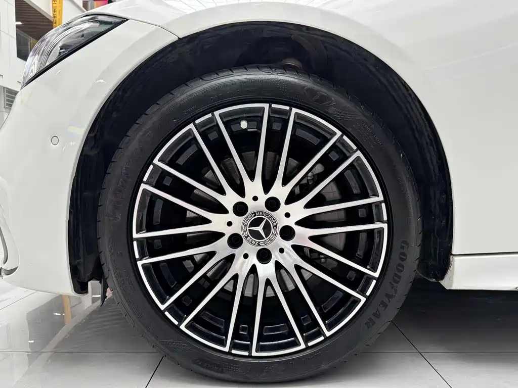 Mercedes-Benz C-Class 2023 facelift C 260 L sports version купить на сайте DeffCars