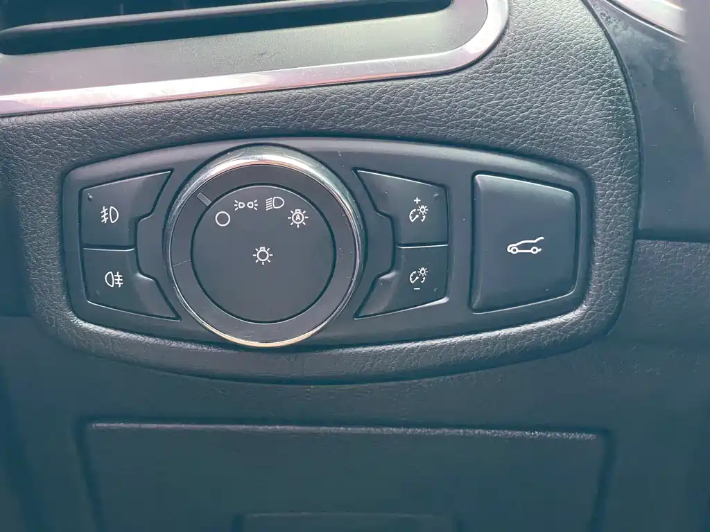 Edge 2018款 EcoBoost 245 两驱豪锐型 7座 国V купить на сайте DeffCars