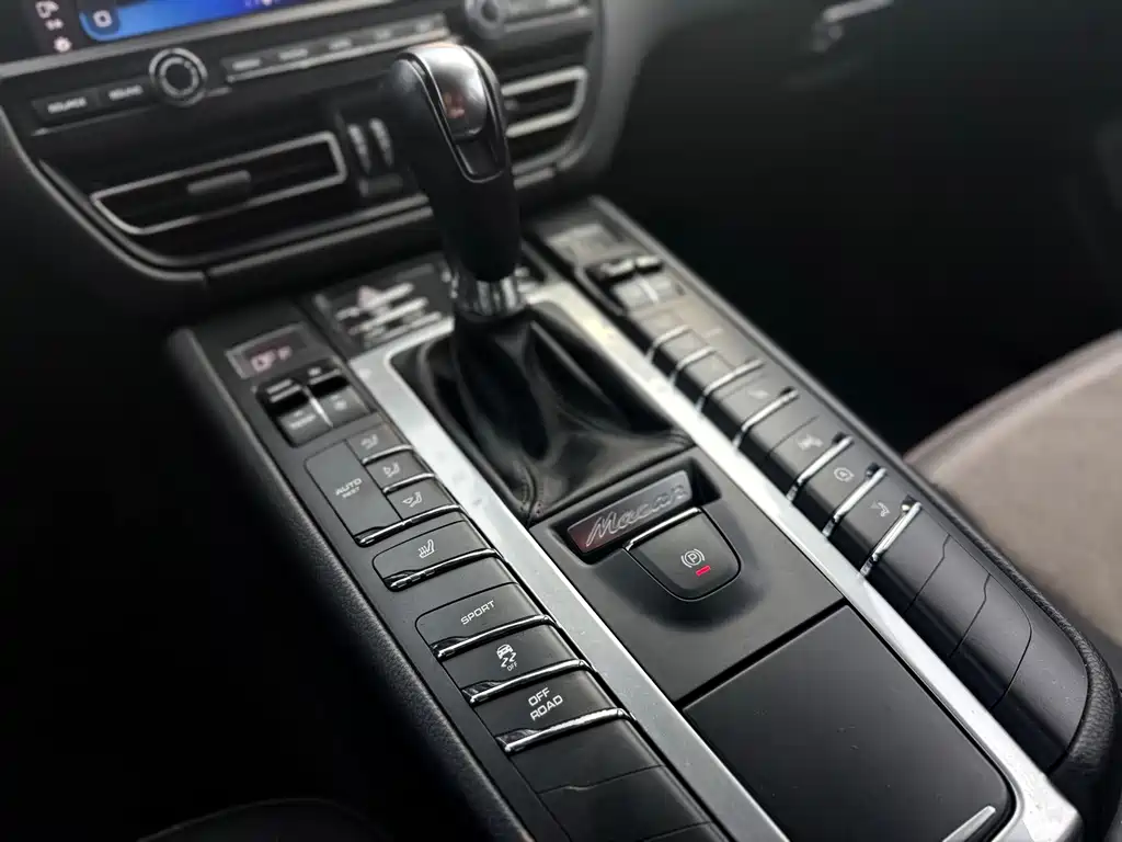Macan 2021 Macan 2.0T купить на сайте DeffCars