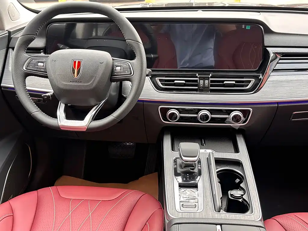 Hongqi HS5 2025 2.0T two-wheel drive Qixiang Pro version купить на сайте DeffCars