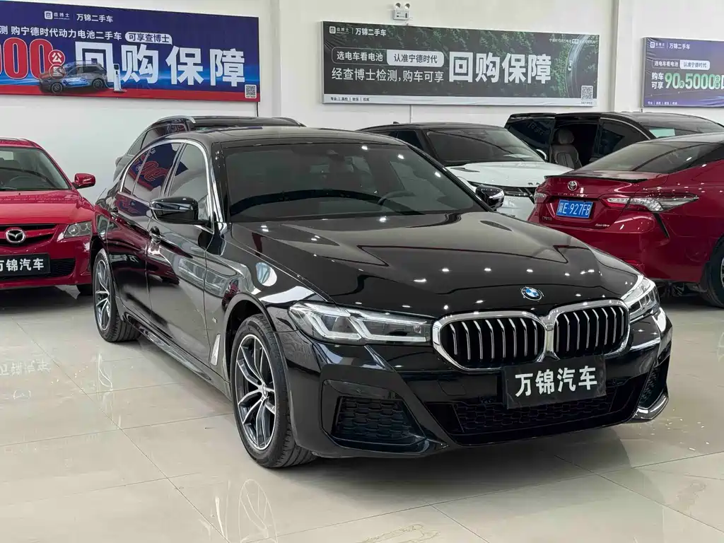 BMW 5 Series 2022 525Li M Sports Package купить на сайте DeffCars