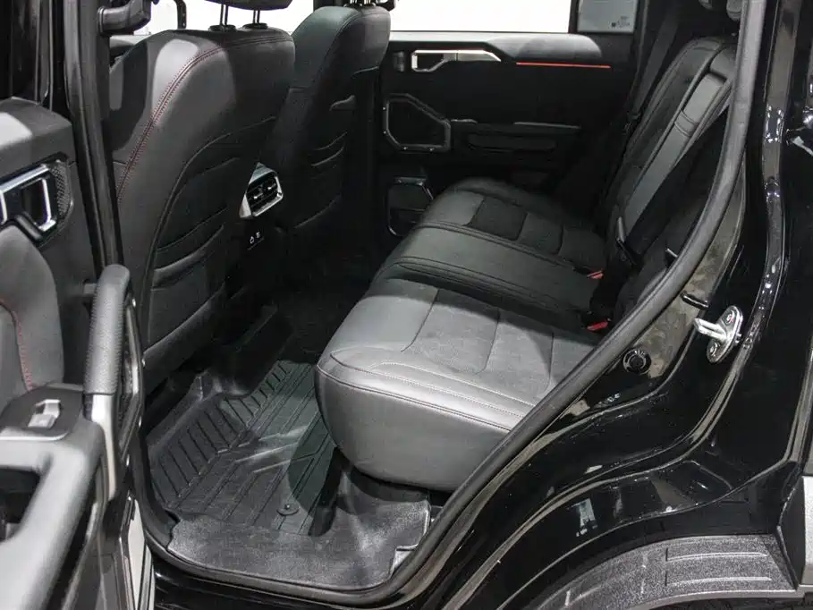 Jietu Traveler 2023 2.0T four-wheel drive crossover PRO+ купить на сайте DeffCars
