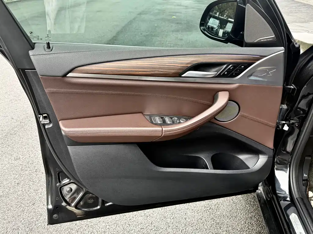 BMW X3 2021 xDrive25i Luxury Package купить на сайте DeffCars