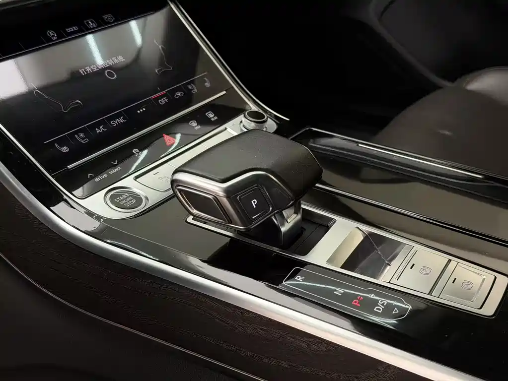 Audi A8 2022 A8L 50 TFSI quattro Comfort Collection Edition купить на сайте DeffCars