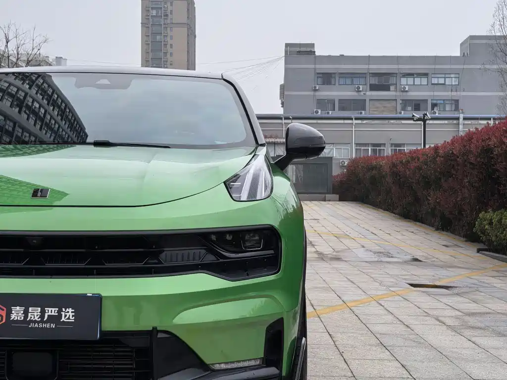 Lynk & Co 05 2022 05+ 2.0TD Automatic Performance Package купить на сайте DeffCars