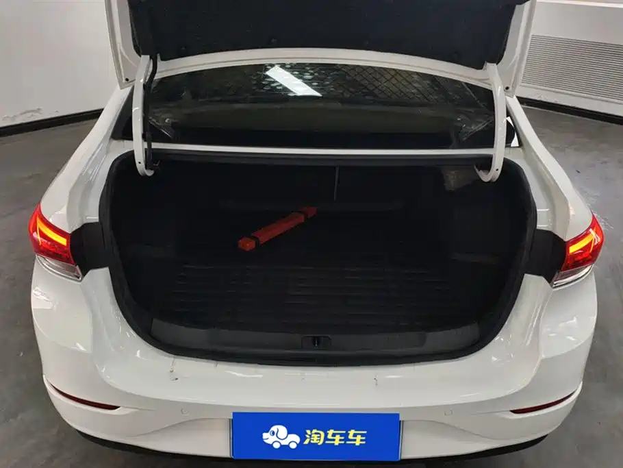 Yinglang 2019 15T dual-clutch interconnected elite model National VI купить на сайте DeffCars