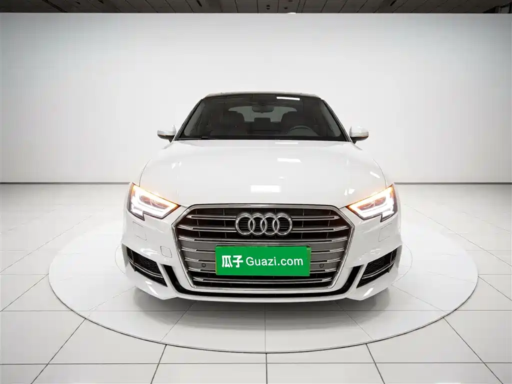 Audi A3 2020 Limousine 35 TFSI Fashion Type National VI купить на сайте DeffCars
