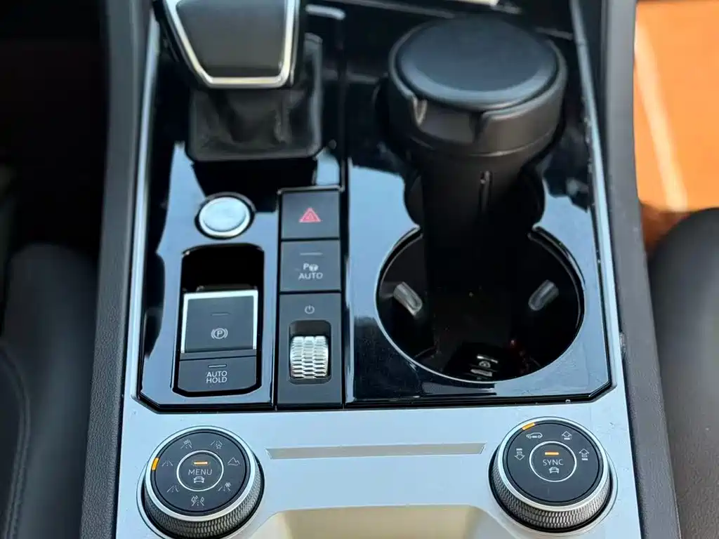 Touareg 2021 3.0TSI Ruixiang Edition Classic Sports Package купить на сайте DeffCars