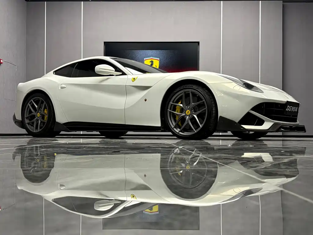 F12berlinetta 2013 6.3L standard type купить на сайте DeffCars