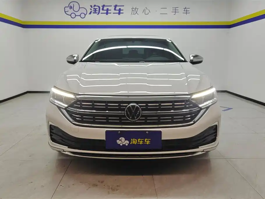 Sagitar 2025 facelift 2 300TSI DSG transcendent version купить на сайте DeffCars