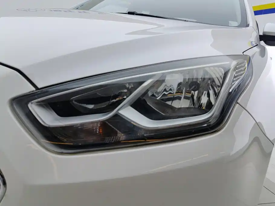 Escort 2017款 幸福版 1.5L 自动时尚型 купить на сайте DeffCars