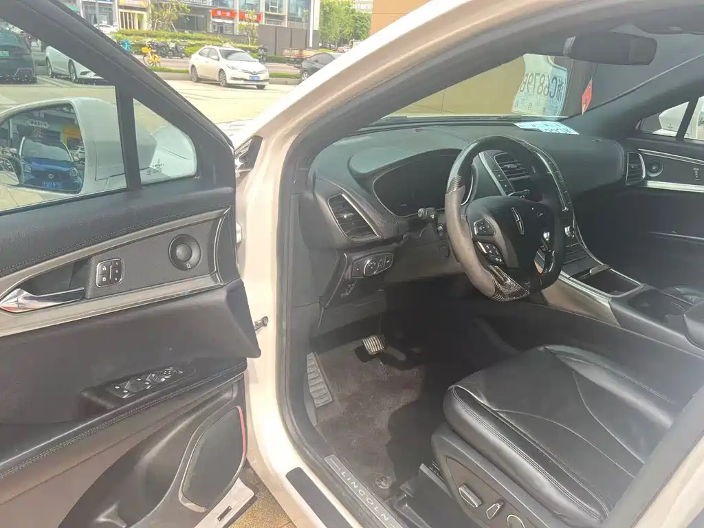 Lincoln MKX 2015 2.0T four-wheel drive premium version купить на сайте DeffCars