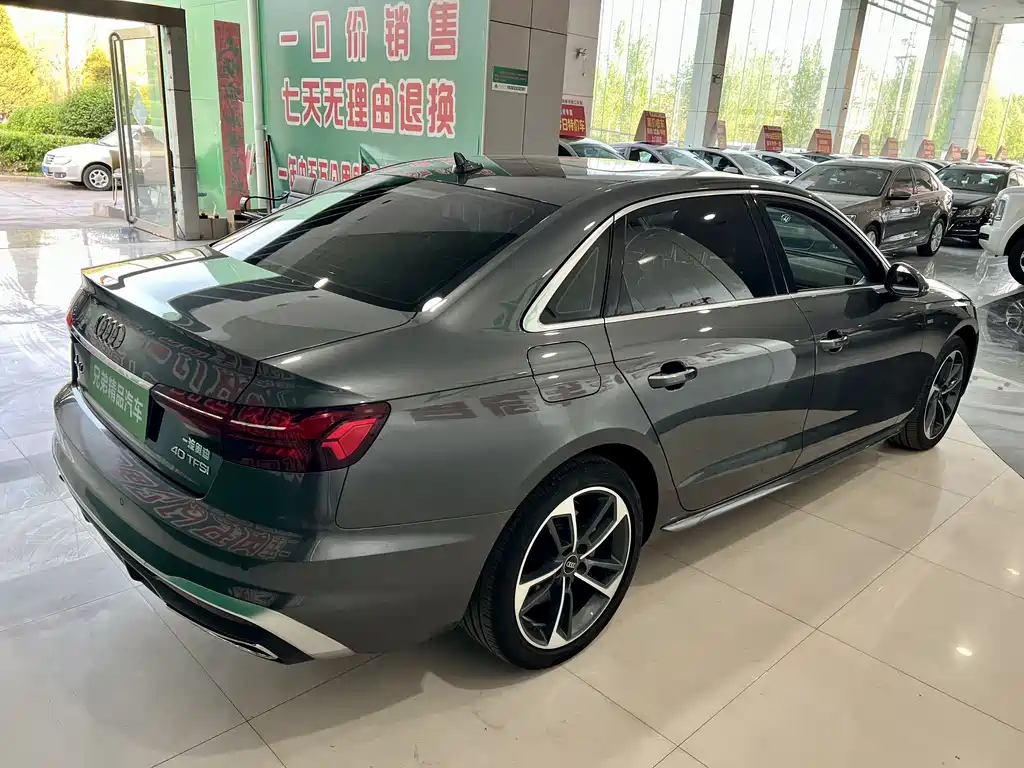 Audi A4L 2022 40 TFSI Fashionable and Dynamic купить на сайте DeffCars
