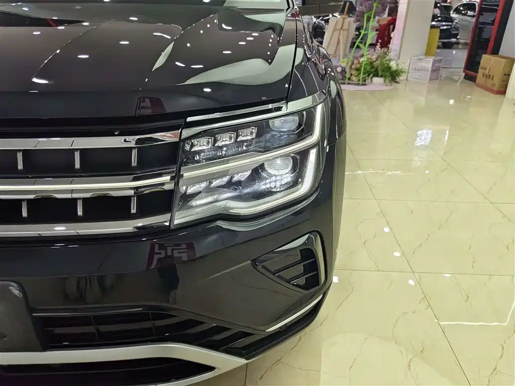 Touron 2021 530 V6 four-wheel drive flagship version купить на сайте DeffCars