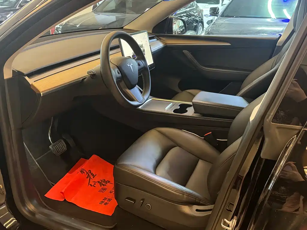 Model Y 2021 long-range all-wheel drive version купить на сайте DeffCars