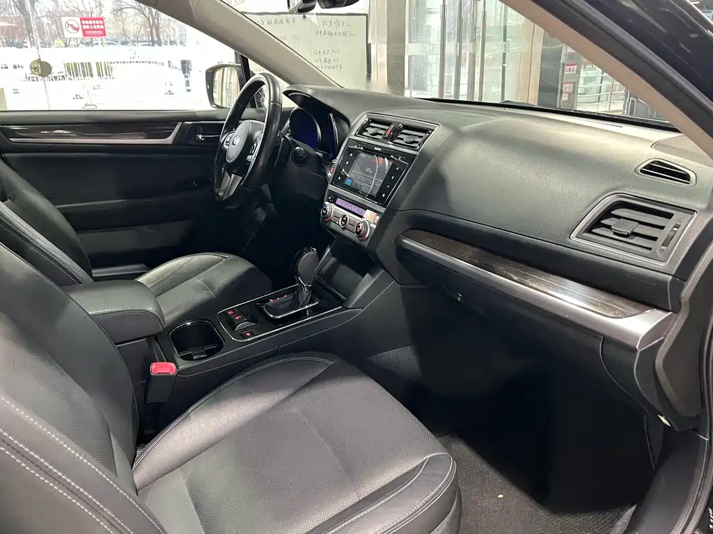 Outback 2016 2.5i Deluxe Navigation Edition купить на сайте DeffCars