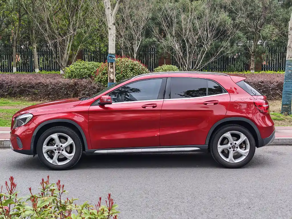 Mercedes-Benz GLA 2018 GLA 200 Dynamic купить на сайте DeffCars