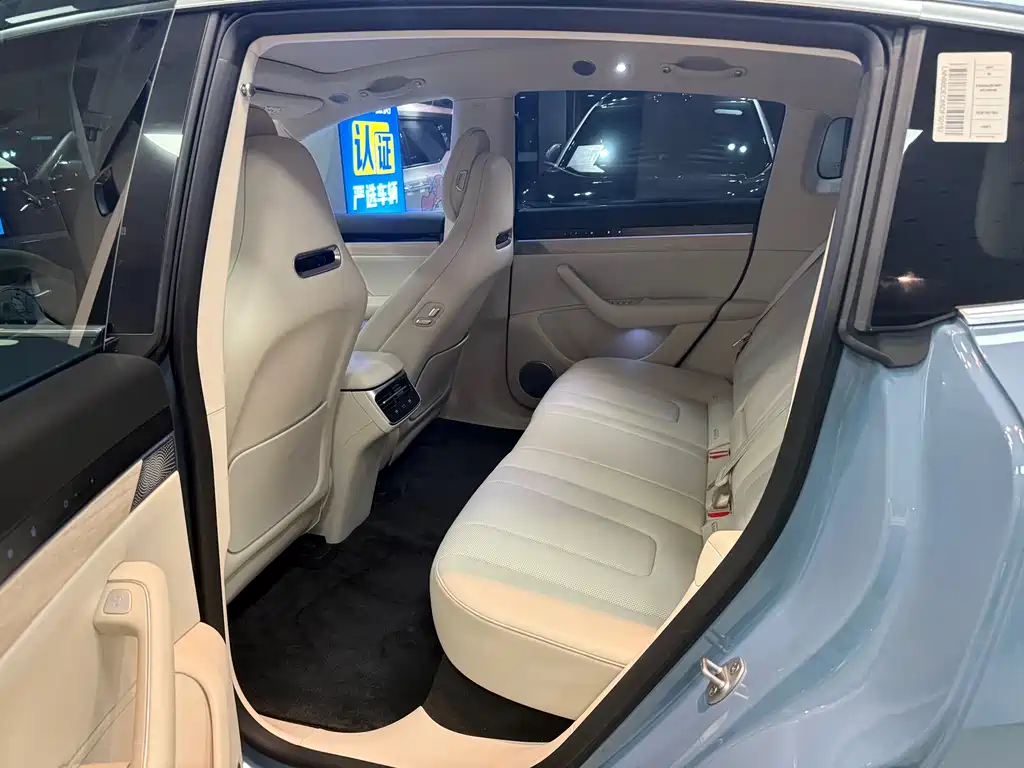 Zhijie R7 2026 pure electric Max+ купить на сайте DeffCars