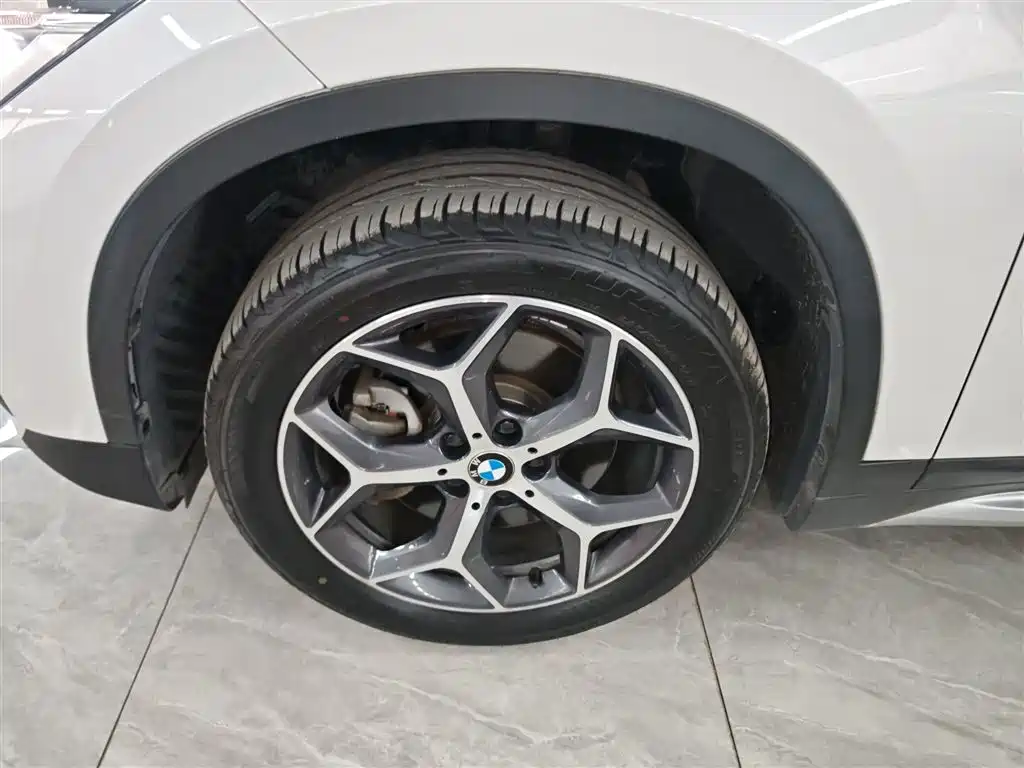 BMW X1 2019 xDrive20Li Exclusive Model купить на сайте DeffCars