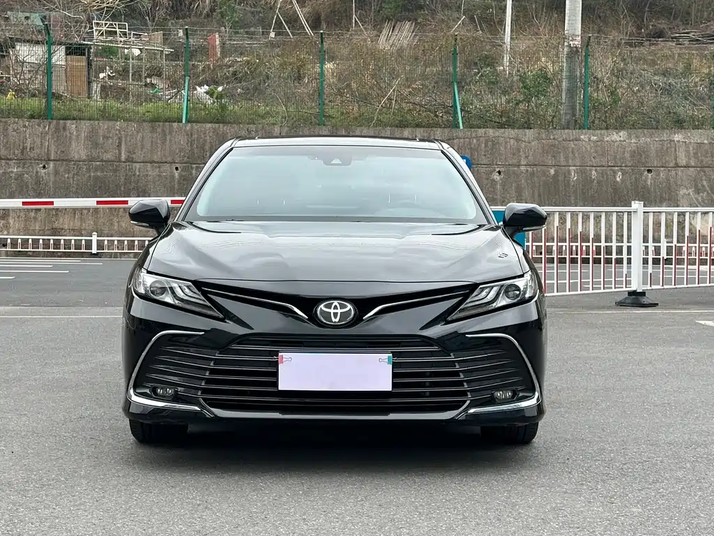 Camry 2021 2.0G Deluxe Edition купить на сайте DeffCars