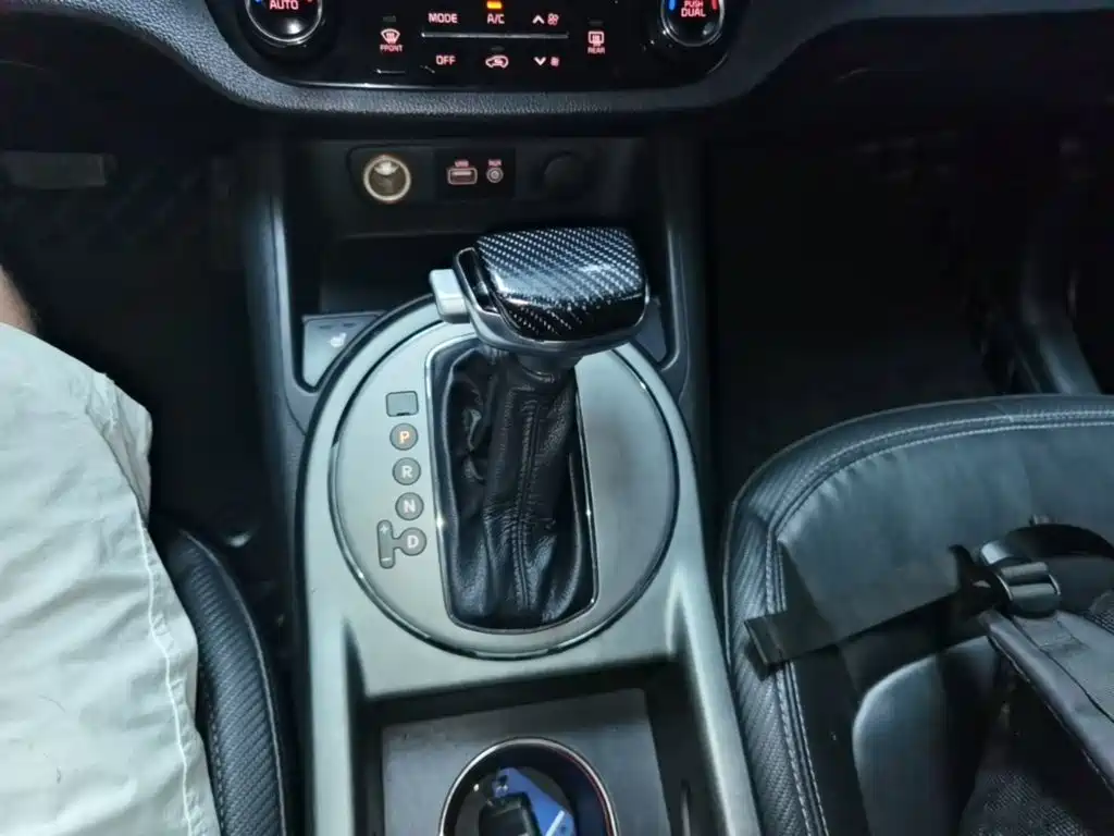 Zhipao 2015 2.0L automatic two-wheel drive version DLX купить на сайте DeffCars